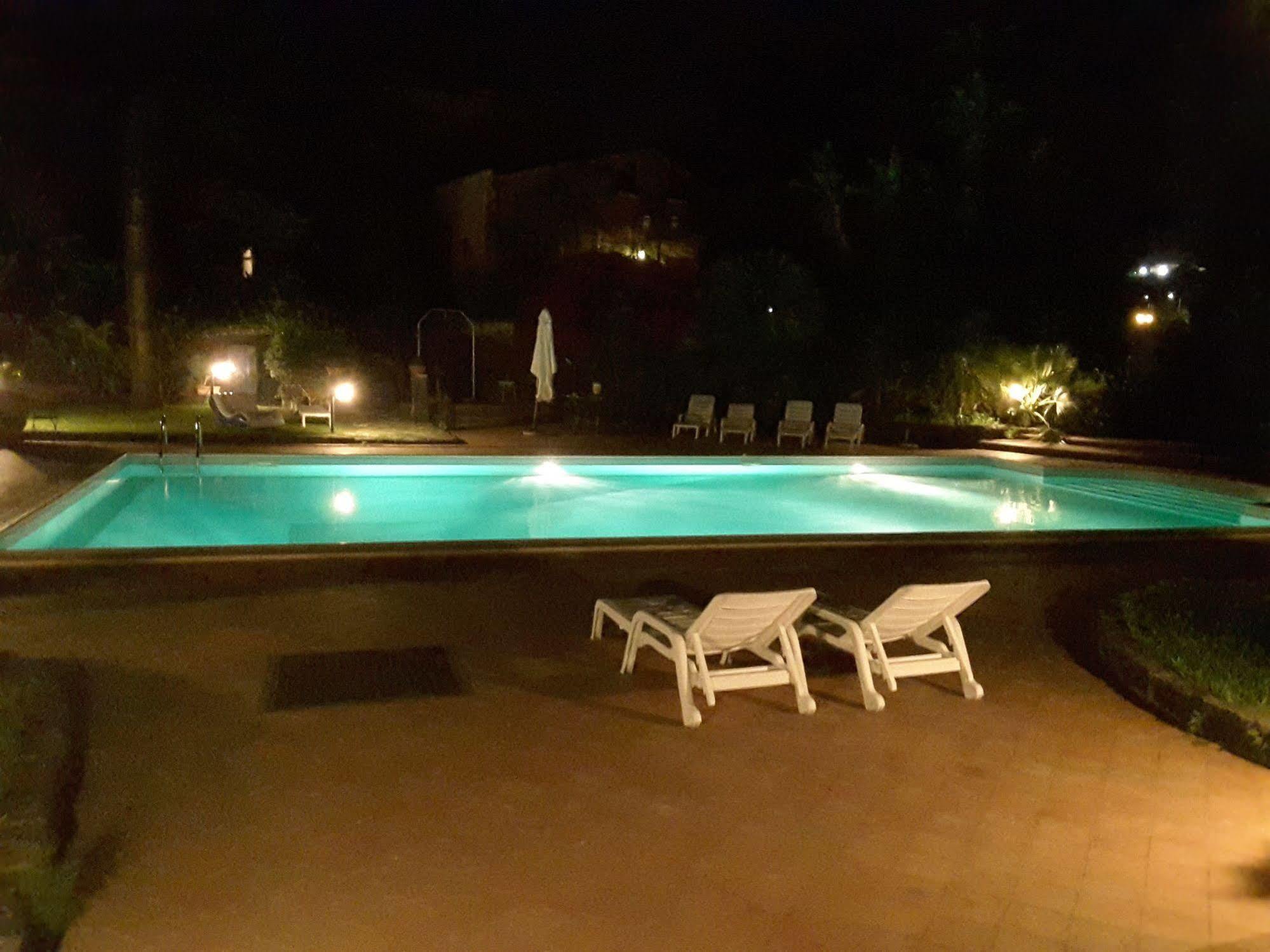 Prestige B&B Catánia Buitenkant foto